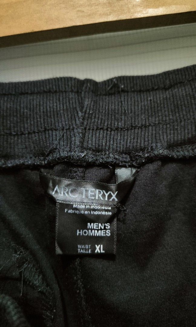 Arc'teryx jogger (Category: Joggers) located in Cavite. Submitted by trend27 (Listing ID 1324553960, Image 3). Description: Brandnew condition no issue 10/10 colorate, waistline 30-36/ length 40.5.
