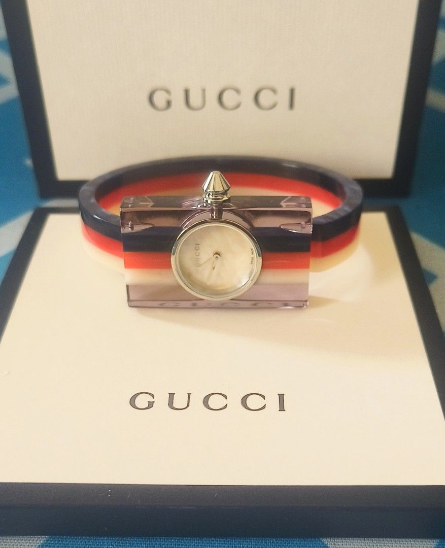 Authentic GUCCI Web White Cream Mother of Pearl Plexiglass Bangle Watch Rank A No Flaws to Declare with Box and Booklet