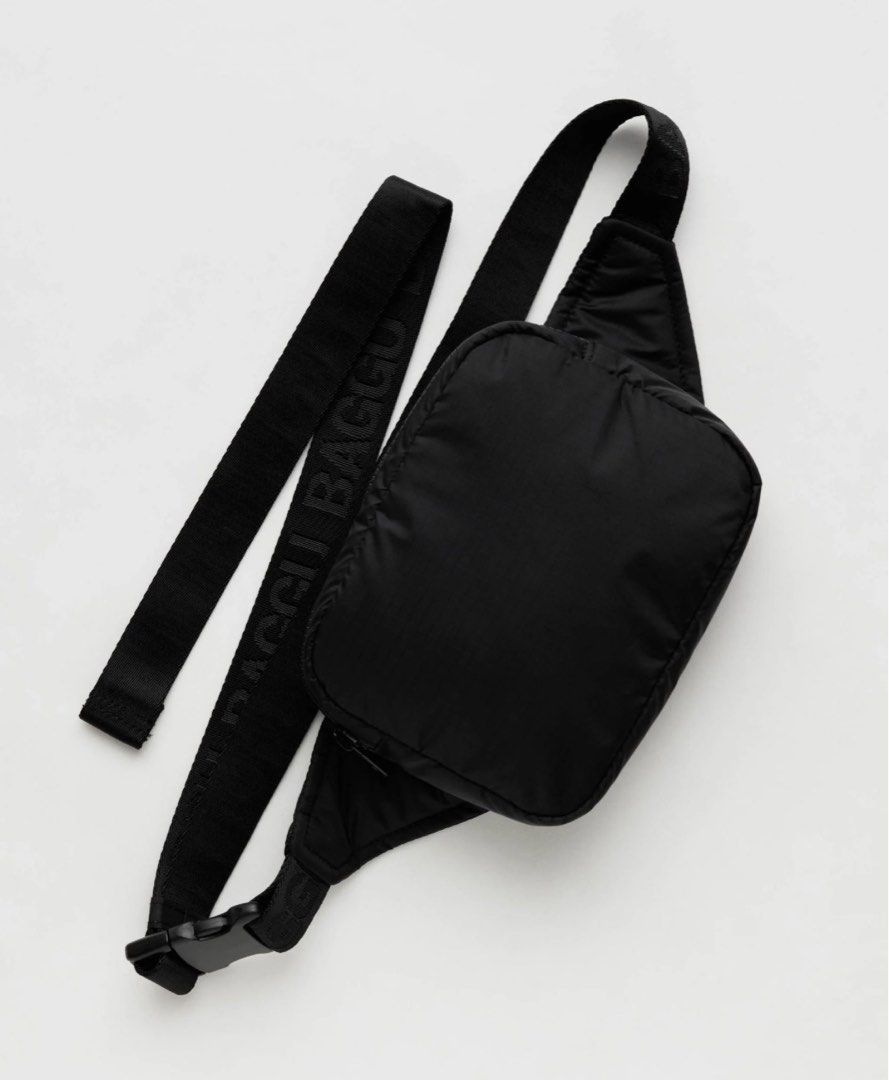 Baggu Puffy Fanny Pack - Black (Category: Cross-body Bags) located in Davao. Submitted by my_picks (Listing ID 1323240038, Image 3). Description: Baggu Puffy Fanny Pack in Black. Priced at ₱3,128-3,989 on the orange app. A ripstop nylon fanny pack that’s soft and puffy as a cloud. Slightly smaller than our regular Fanny Pack, perfect for your essentials. Exterior patch pocket, Interior zip pocket Measures 5.5” × 7” × 2” 45.5” adjustable strap Rec