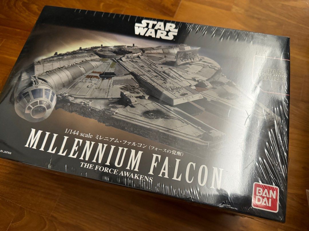 Bandai Millennium Falcon Star Wars The Force Awakens (Category: Vehicle & Diecast Models) located in Singapore. Submitted by bapeskywalker (Listing ID 1324518847, Image 1). Description: Brand New Box unopened in cling wrap.