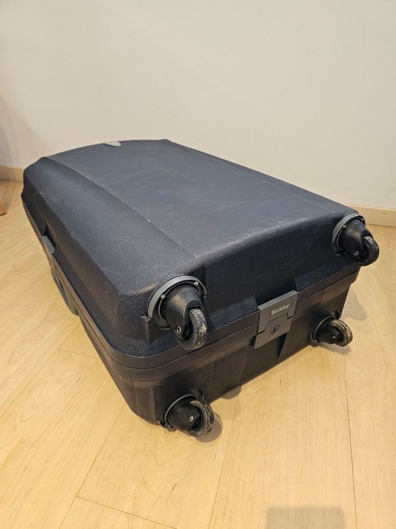 Birkley Hard Case 32 inch luggage