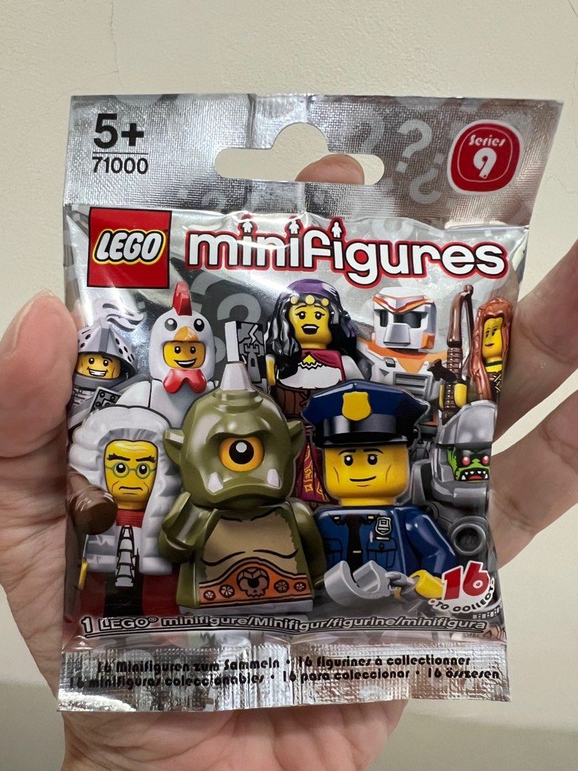 Lego cmf series 9 top