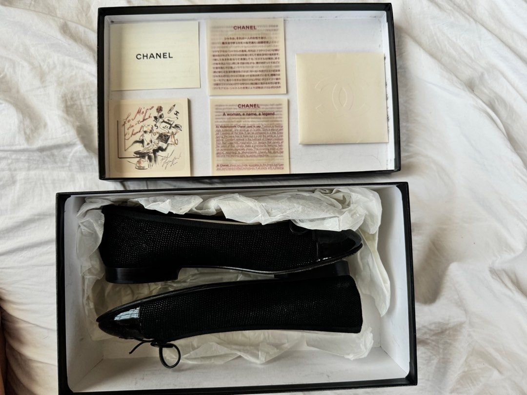 Chanel black ballet flats (Category: Sneakers & Footwear) located in Las Pinas. Submitted by tbclo (Listing ID 1324422284, Image 2). Description: Barely used. Like New just some wear on the soles Includes box and cards .
