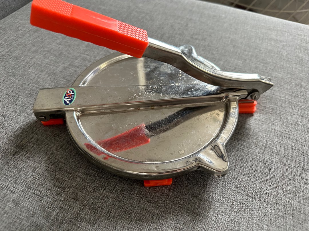 Chapati/roti /dough flattener, Furniture & Home Living, Kitchenware