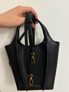 （分類：）位於 。 由 _dora.emon. 提交（商品編號 1324418175，圖片 1）。簡介： 。