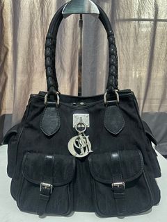 (Kategori: ) berada di . Dikirim oleh Dy.dipreloved (ID iklan 1324393724, Gambar 1). Deskripsi: .