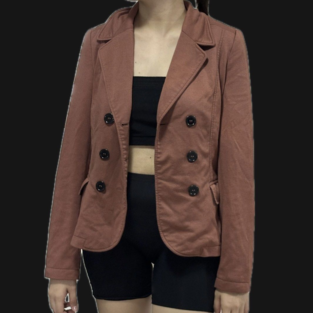 Cotton On Blazee (Category: Coats, Jackets and Outerwear) located in Pasay City. Submitted by archangel21 (Listing ID 1324547862, Image 1). Description: .