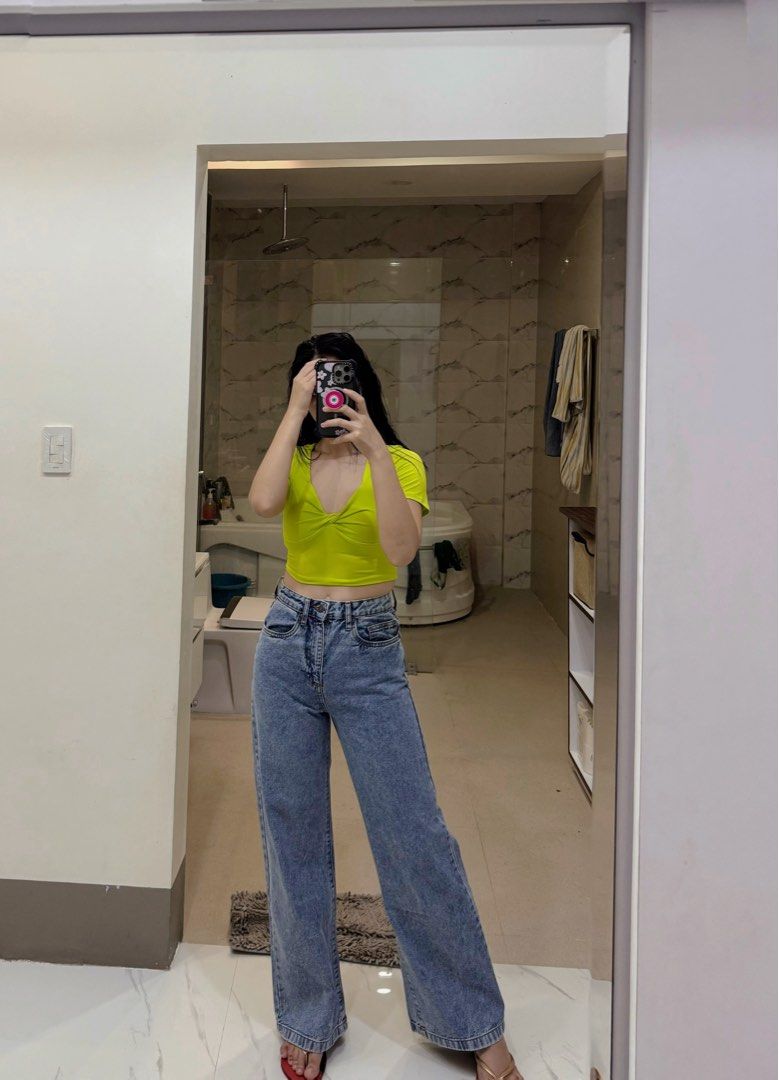 Cotton-on Wide Leg pants (Category: Jeans) located in Tuguegarao City. Submitted by someofmystuff (Listing ID 1324510744, Image 1). Description: Size small Us 4, euro 36 but fits best for 27.