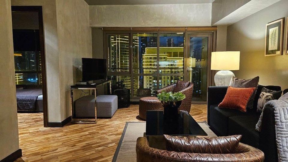 CS | 1BR Unit with Den for Sale in Joya, Rockwell, Property, For Sale ...