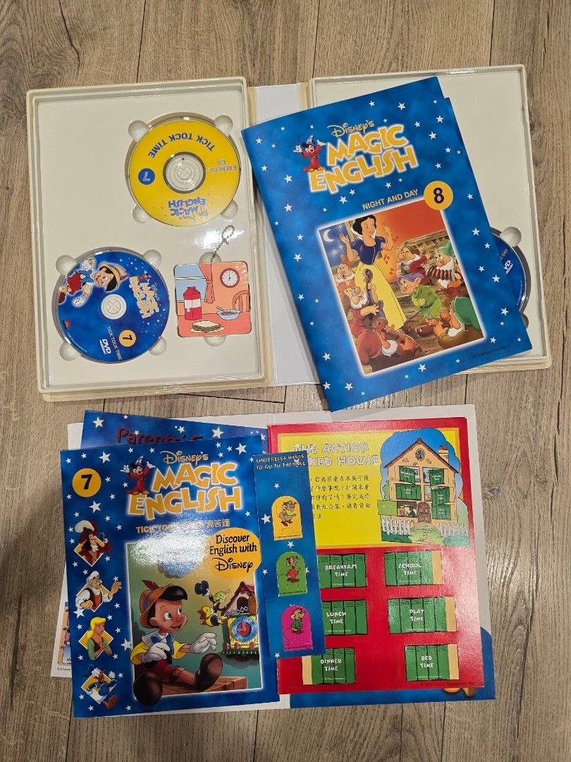 Disney Magic English 迪士尼英語教材, 興趣及遊戲, 書本& 文具, 教科書- Carousell