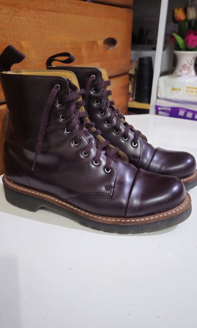 Dr. Martens Charlton unisex Women s Fashion Footwear Boots on Carousell