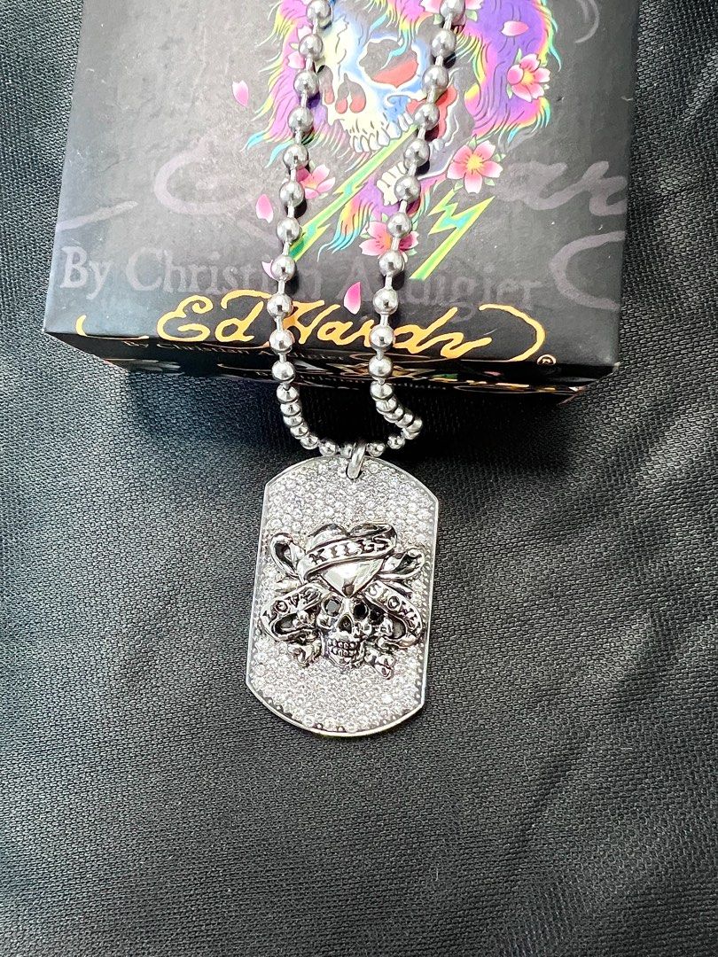 Ed hardy dog tags top