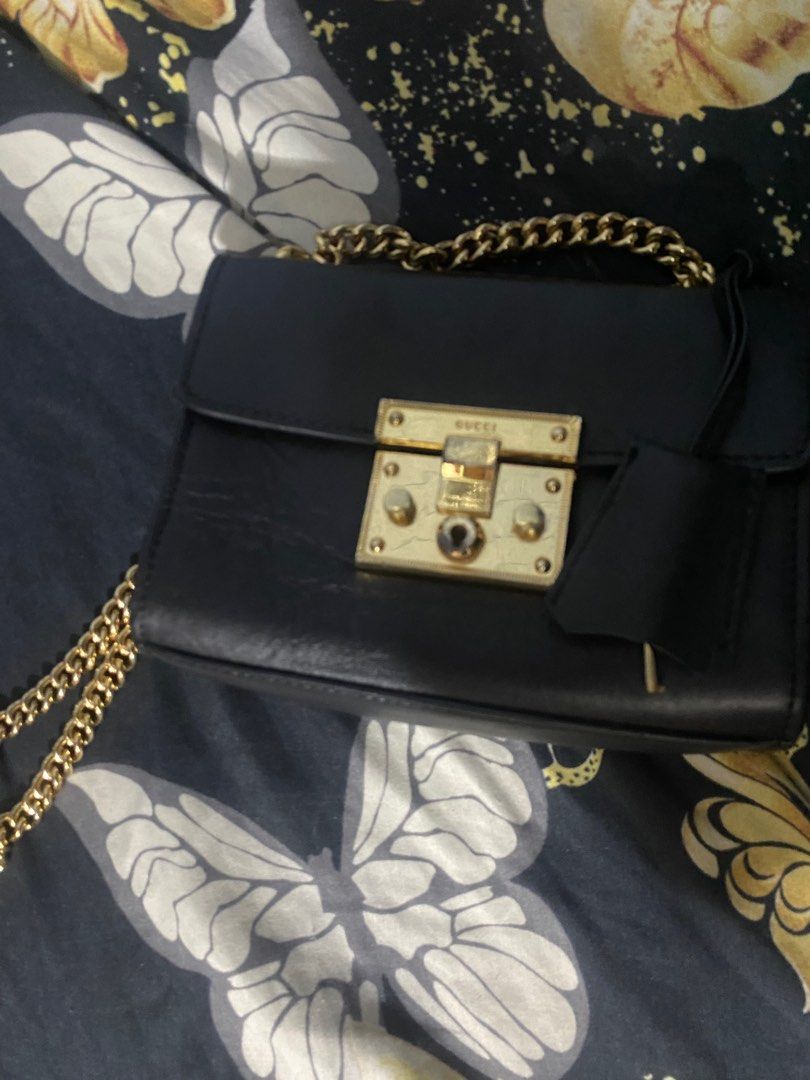 Gucci sling Japan source (Category: Luxury Bags & Wallets) located in Manila. Submitted by apinanran13242 (Listing ID 1324369709, Image 1). Description: .