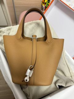 （分類：）位於 。 由 lucytsoi 提交（商品編號 1324530676，圖片 1）。簡介： 。