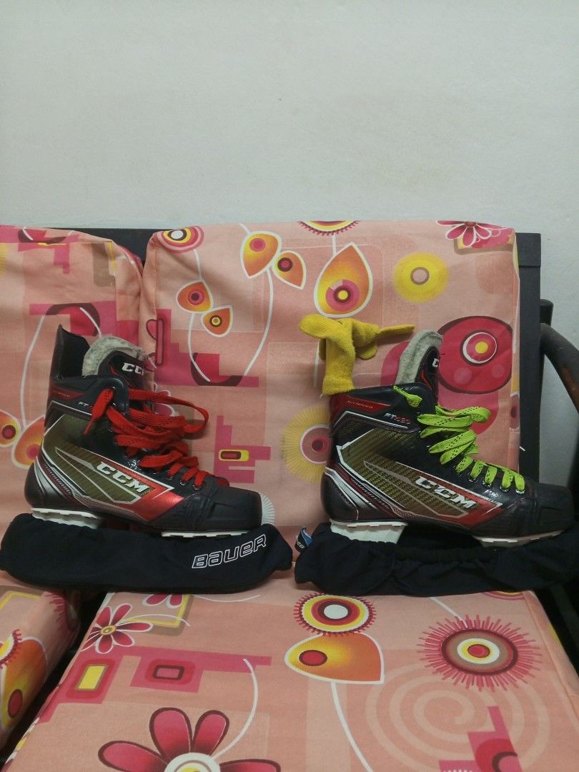 HOKEY ICE SKATING CCM, Sports Equipment, Other Sports Equipment and