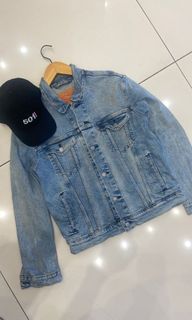 (Kategori: ) berada di . Dikirim oleh GoodThirft.Apparel (ID iklan 1324522389, Gambar 1). Deskripsi: .