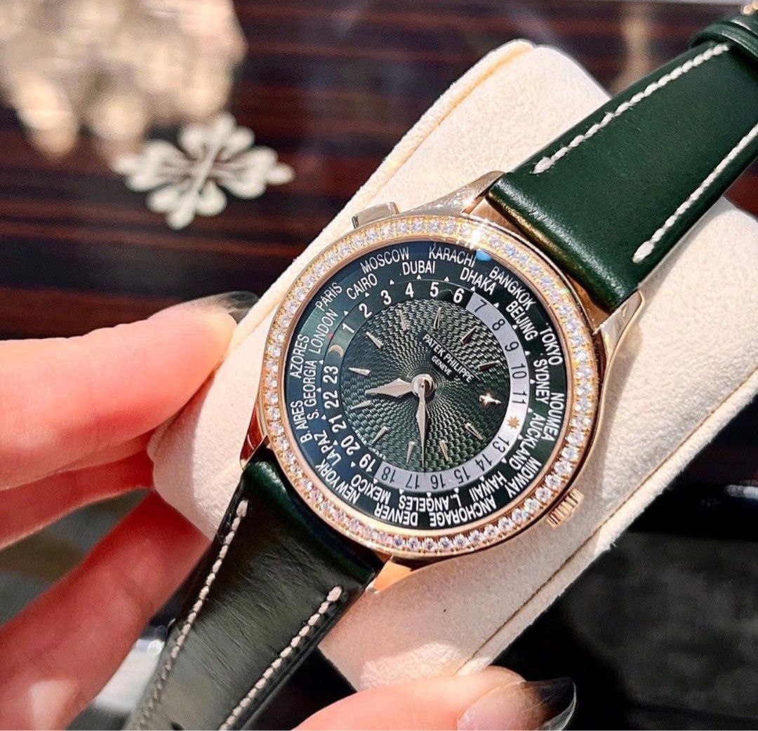 Patek retail store