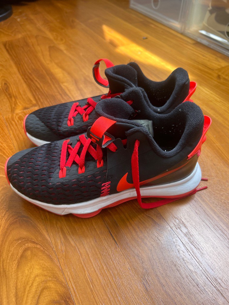 LEBRON WITNESS 5 Men s Fashion Footwear Sneakers on Carousell