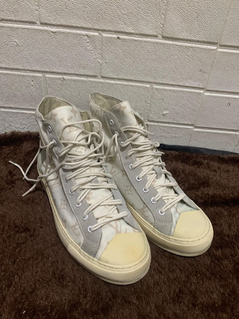 Louis vuitton x fragment Tattoo Sneaker Boot Cream 1A378Q Fesyen Pria Sepatu Sneakers di Carousell