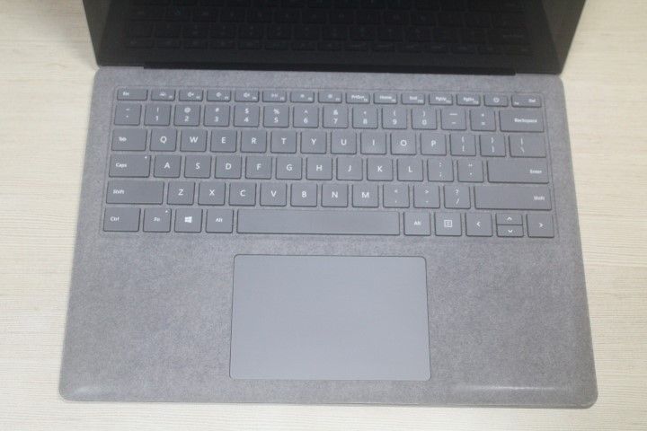 Microsoft surface Laptop 3 Touch i7 (Category: Laptops & Notebooks) located in Pasay City. Submitted by laptophubphil (Listing ID 1324386977, Image 2). Description: Microsoft surface Laptop 3 Touch i7 - 2ND HAND P 26500 -Ram 16GB + SSD 512GB -2.2k resolution + Backlit keys -Touchscreen -slim and light weight 98% Smooth fresh unit -13.5Inch (2256x1504) Multitouch -Intel Core i7-1065G7 10thgen Quadcore ( 1.30GHZ up to 3.60ghz ) -Ram 16gb -SSD 512GB