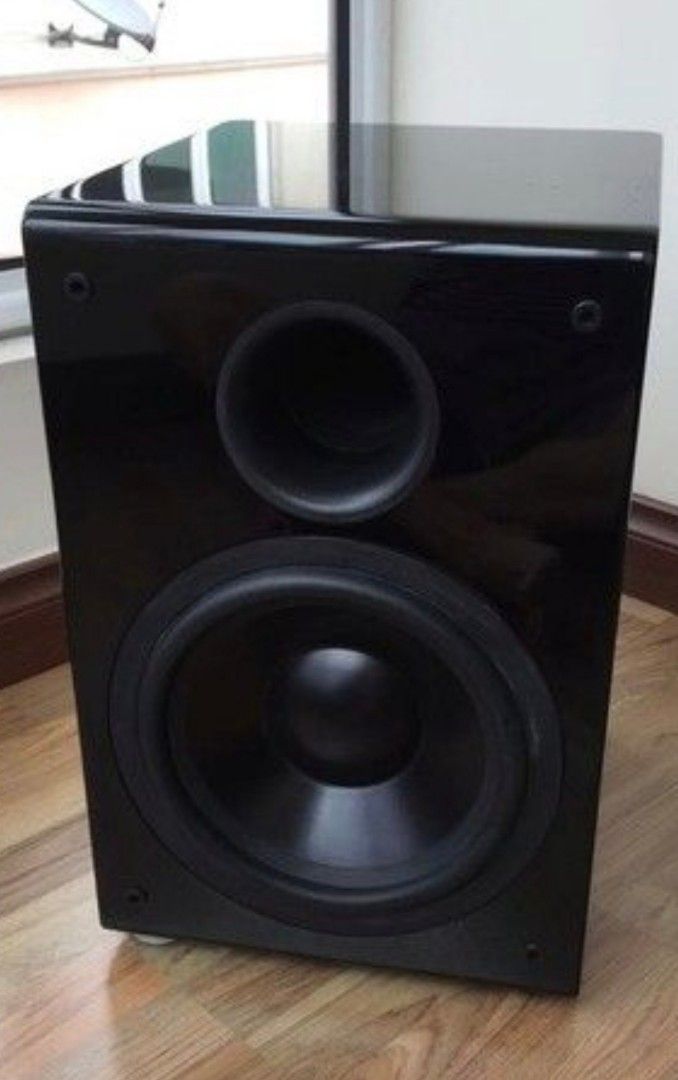 NHT current model satellite speakers (C-LCR), Audio, Soundbars