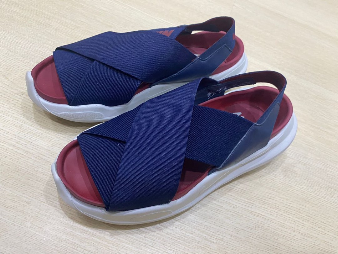 Nike praktisk women's sandal sales