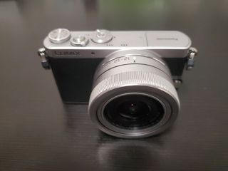 （分類：）位於 。 由 bentleykia 提交（商品編號 1324539777，圖片 1）。簡介： 。