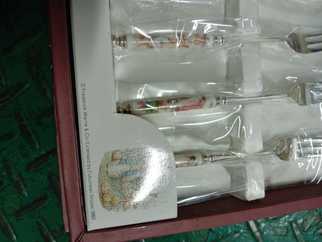 Peter rabbit spoon & fork (Category: Dinnerware & Cutlery) located in Puchong. Submitted by cintaipreloved (Listing ID 1324372010, Image 3). Description: .