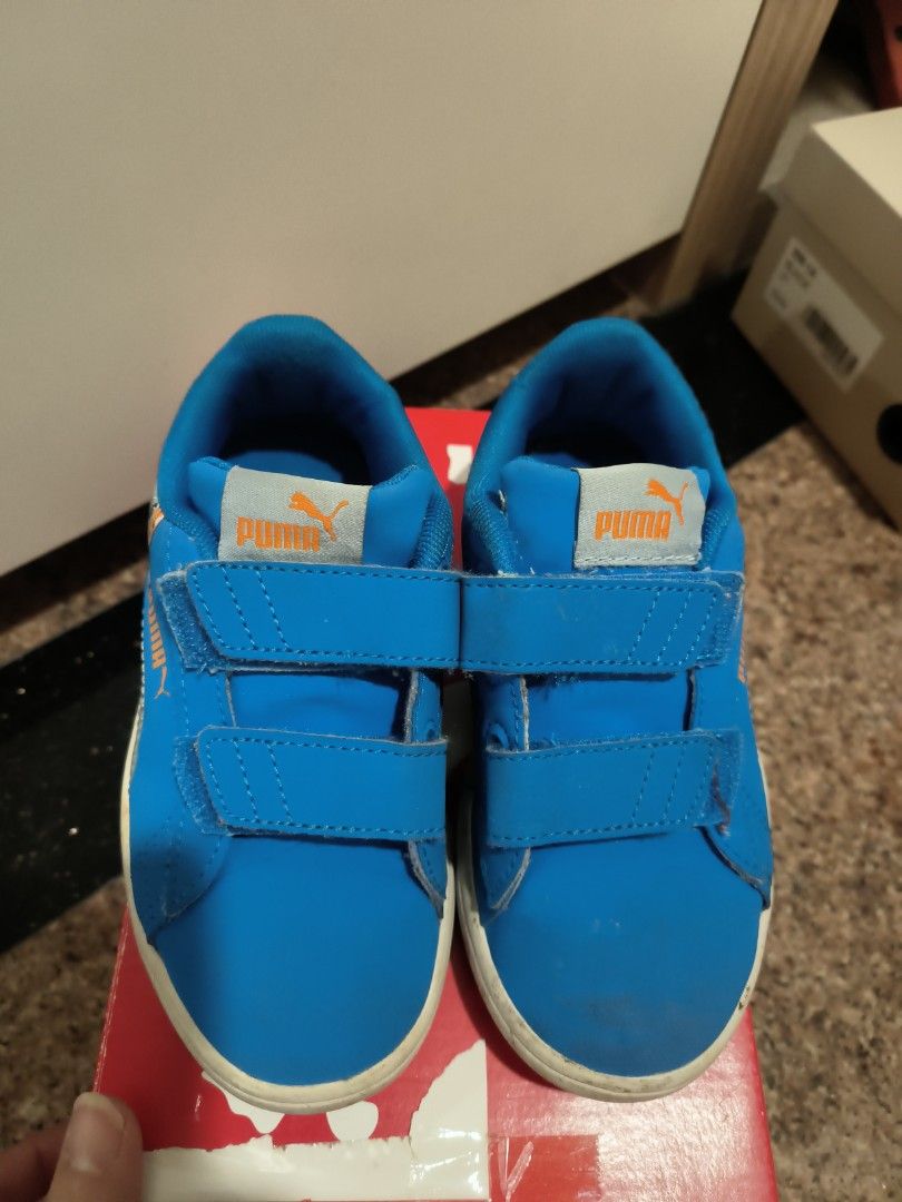 Puma shark shoes top