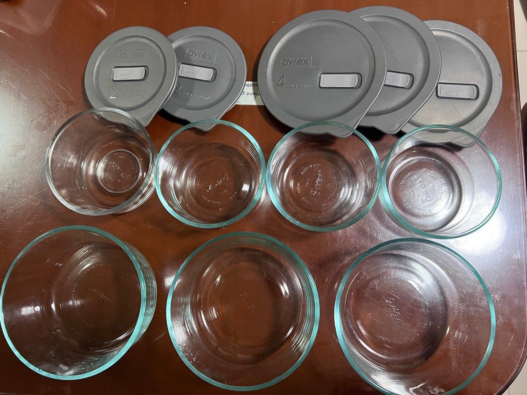 Pyrex Set (Category: Dinnerware & Cutlery) located in San Juan City. Submitted by sundayshorty (Listing ID 1324533203, Image 1). Description: --updated-- 7 pcs set - 2000 2 missing lid 3 pcs set - 2000 1.5L 1 missing lid 2 pcs set - 1500 1 missing lid,1 damaged.