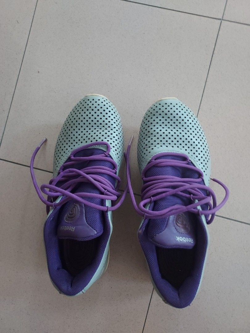 Reebok Easytone running shoes Women s Fashion Footwear Sneakers on Carousell