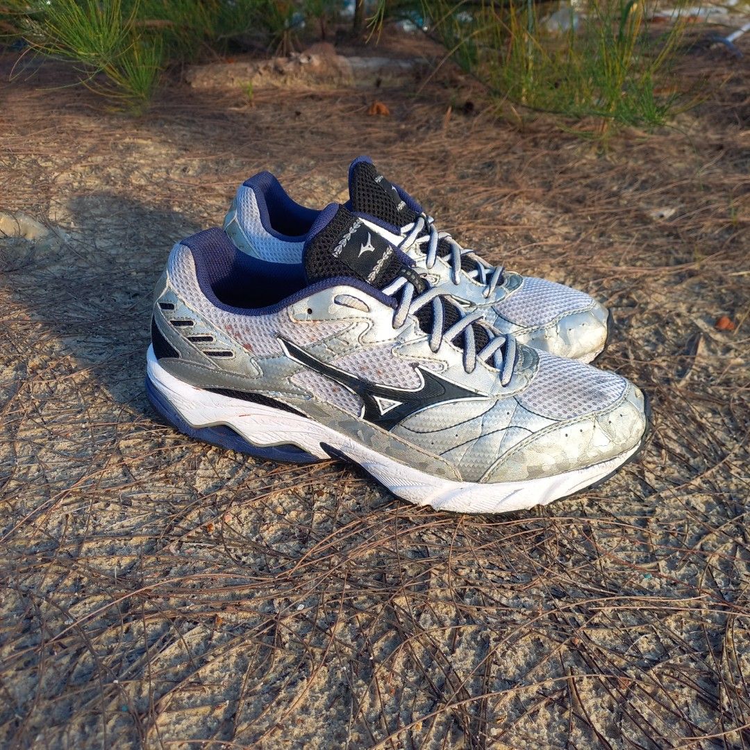 SEPATU SECOND MIZUNO WAVE X10 ORIGINAL SEPATU LARI BEKAS RUNNING GORPCORE VINTAGE NO SEPATU SALOMON ASICS