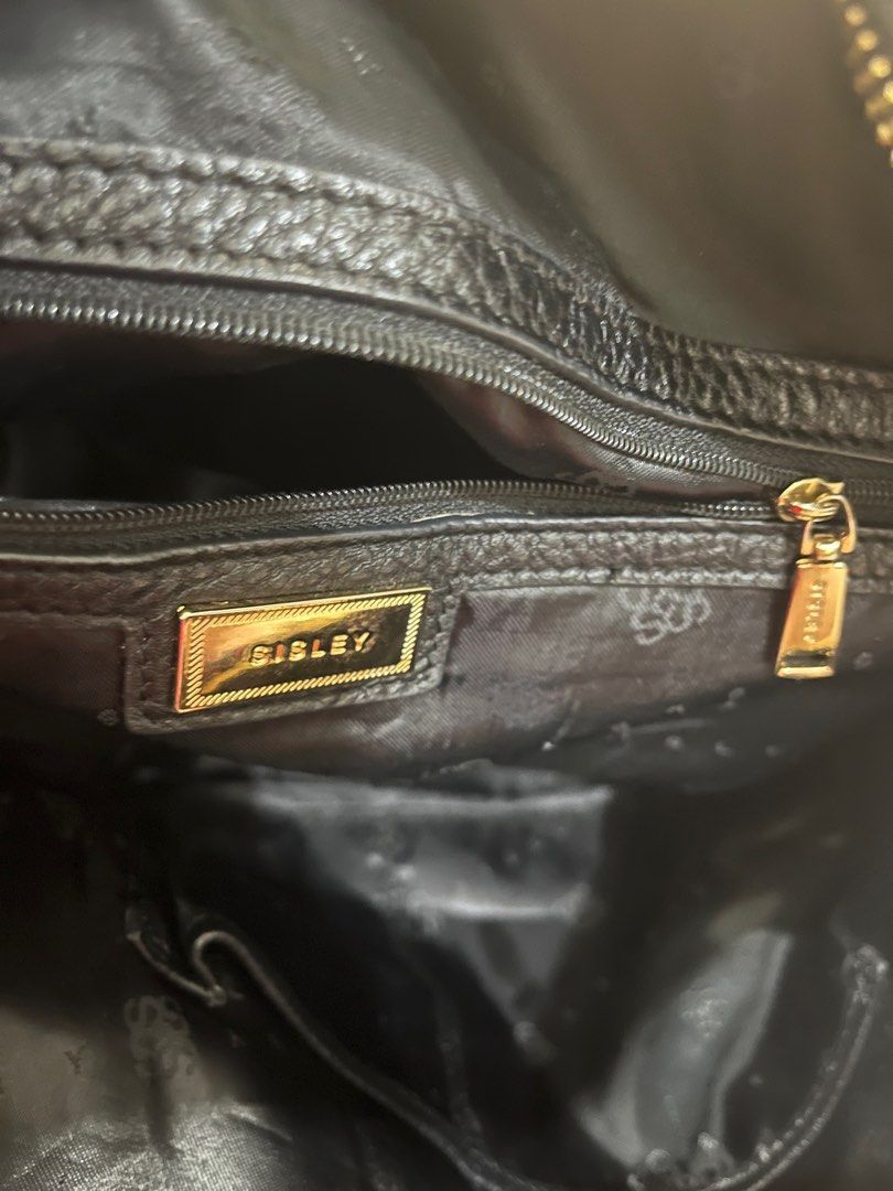 Sisley two way bag (Category: Shoulder Bags) located in Mandaluyong City. Submitted by 4everhappee (Listing ID 1324432110, Image 3). Description: Brand : Sisley Flaw: Replaced sling, hardware 80% smooth.
