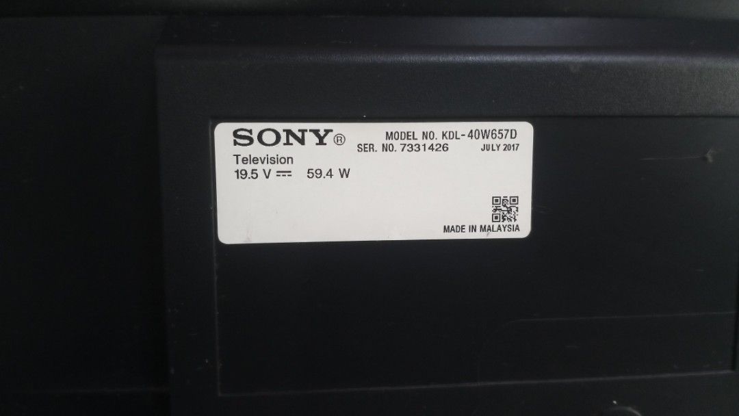 Sony HD Internet TV (Category: TV) located in Manila. Submitted by chard214 (Listing ID 1324429276, Image 2). Description: Sony HD INTERNET TV Model number: Sony Kdl-40w657d 1080p resolution 40 inches Basag LCD No power cord / No remote Puede iharvest mga parts gamitin pang replacement Puede meet up or ipadeliver.
