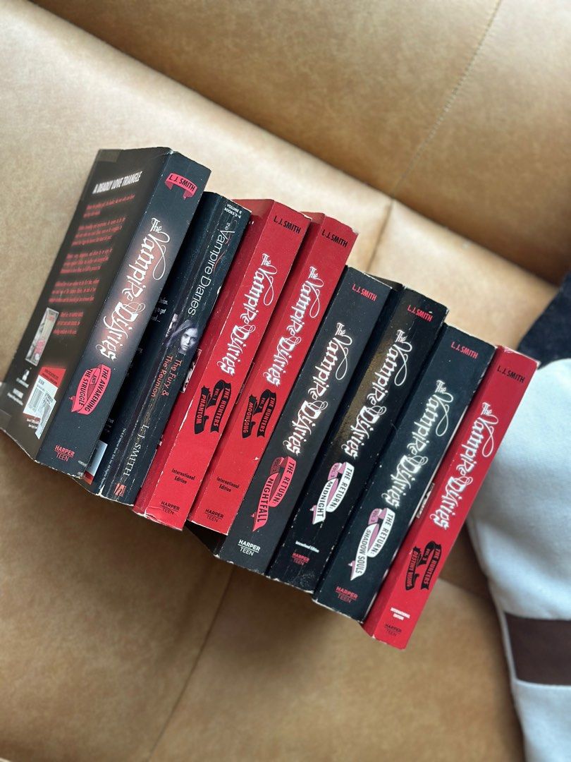 The Vampire Diaries Book Series (Category: Storybooks) located in Baguio. Submitted by kimstyleessentials (Listing ID 1324369584, Image 2). Description: Decluttering books sale 🩵🩵 The Vampire Diaries Book Series. In good condition Take all for P2000 💯.
