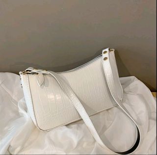 (Category: ) located in . Submitted by billionairebags (Listing ID 1324465423, Image 1). Description: .