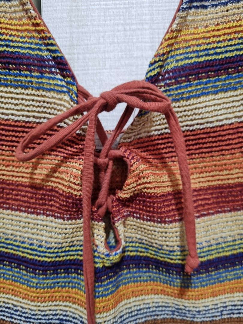 Zara crochet knit tank top (Category: Sleeveless) located in Quezon City. Submitted by hatonhatoff (Listing ID 1324413367, Image 3). Description: zara crochet knit tank top zara trafaluc size: medium laid flat measurement length - 22inches chest - 15 inches stretchable best fits small-med defects: none RFS: got fat, doesnt fit anymore Payment: gcash, bpi, bdo delivery: ggx or courier of choice c/o buyer boho chic beach knit wear crochet.