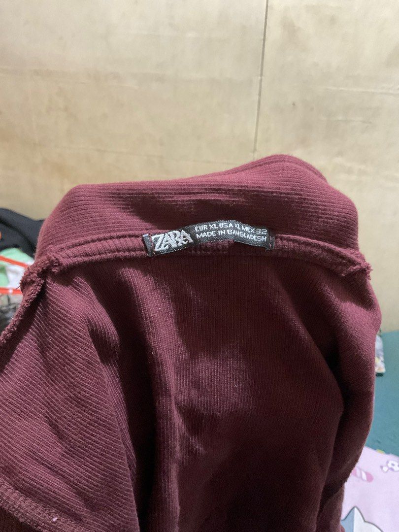 Zara Zipper Polo Crop Top (Category: Shirts) located in Antipolo. Submitted by j.cluttering (Listing ID 1324415250, Image 2). Description: Used for fitting only.