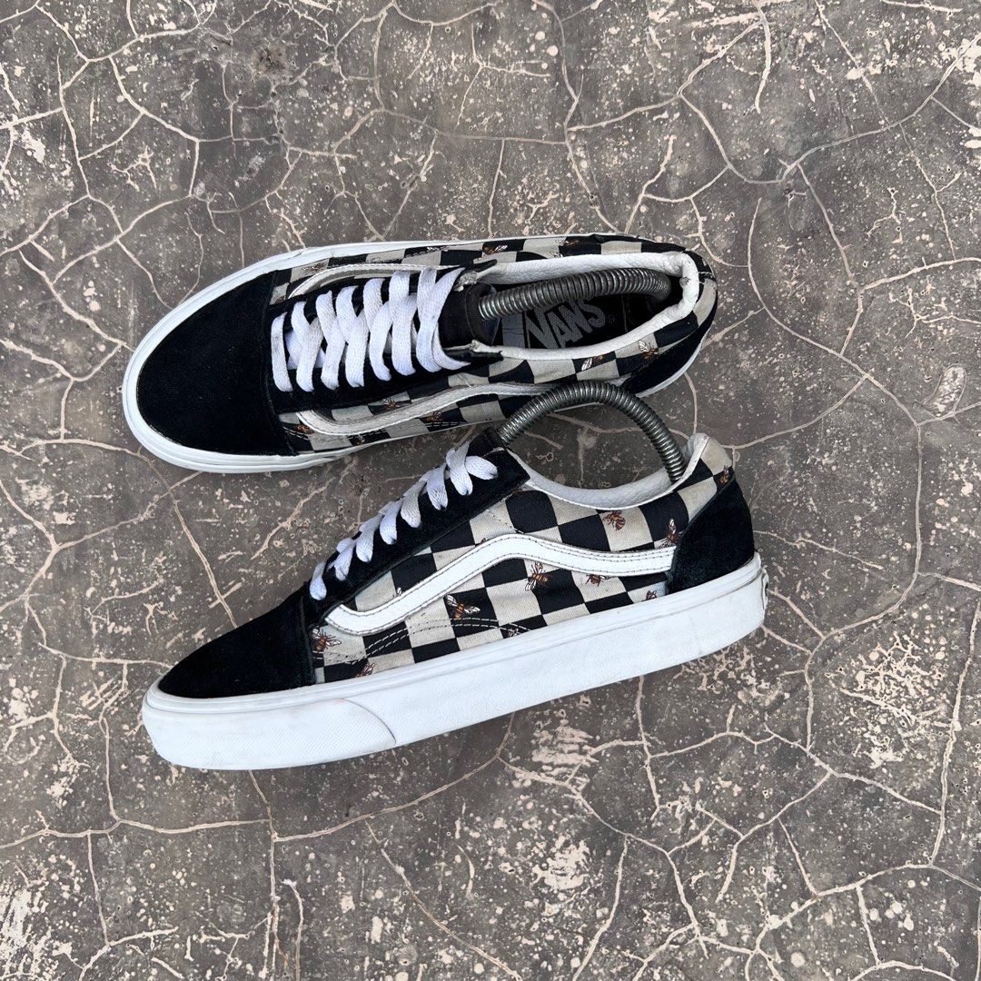 7uk 8us 26cm Vans OldSkool Checkerboard Bee Men s Fashion Footwear Sneakers on Carousell