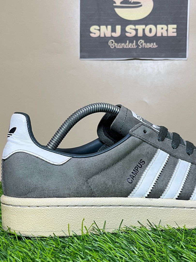 Adidas Campus Size 43,5 Second, Fesyen Pria, Sepatu , Sneakers di Carousell