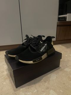 500 affordable adidas nmd r1 black For Sale Sneakers Carousell Singapore