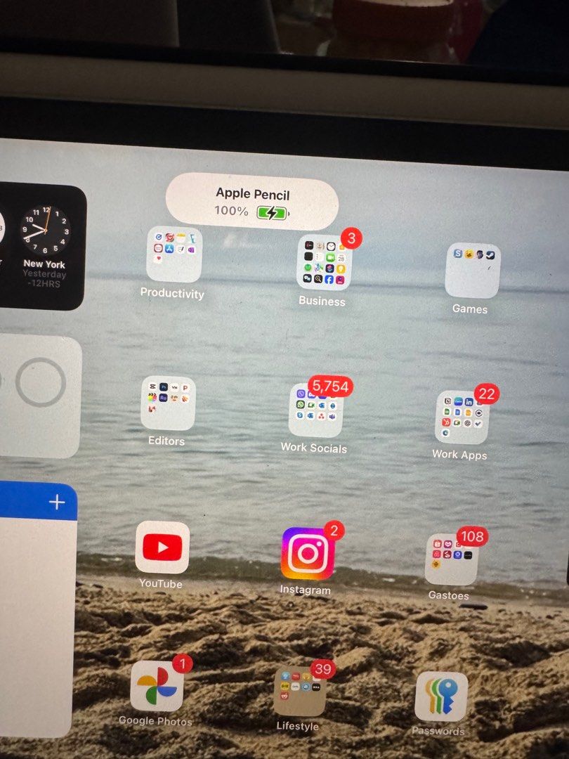 Apple Pencil 2nd Gen (Category: Other Accessories) located in Los Banos. Submitted by oasisu (Listing ID 1324616181, Image 2). Description: Original, bought from Electroworld last March. Still with box. RFS: need funds.
