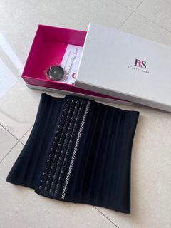 (Kategori: ) berada di . Dikirim oleh beyo_ (ID iklan 1324622150, Gambar 1). Deskripsi: .