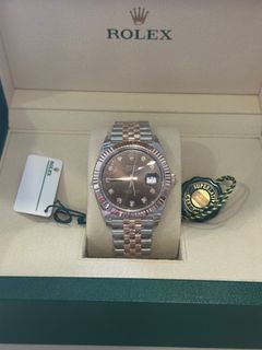 (Category: ) located in . Submitted by Authenticluxurywatch (Listing ID 1324657702, Image 1). Description: .