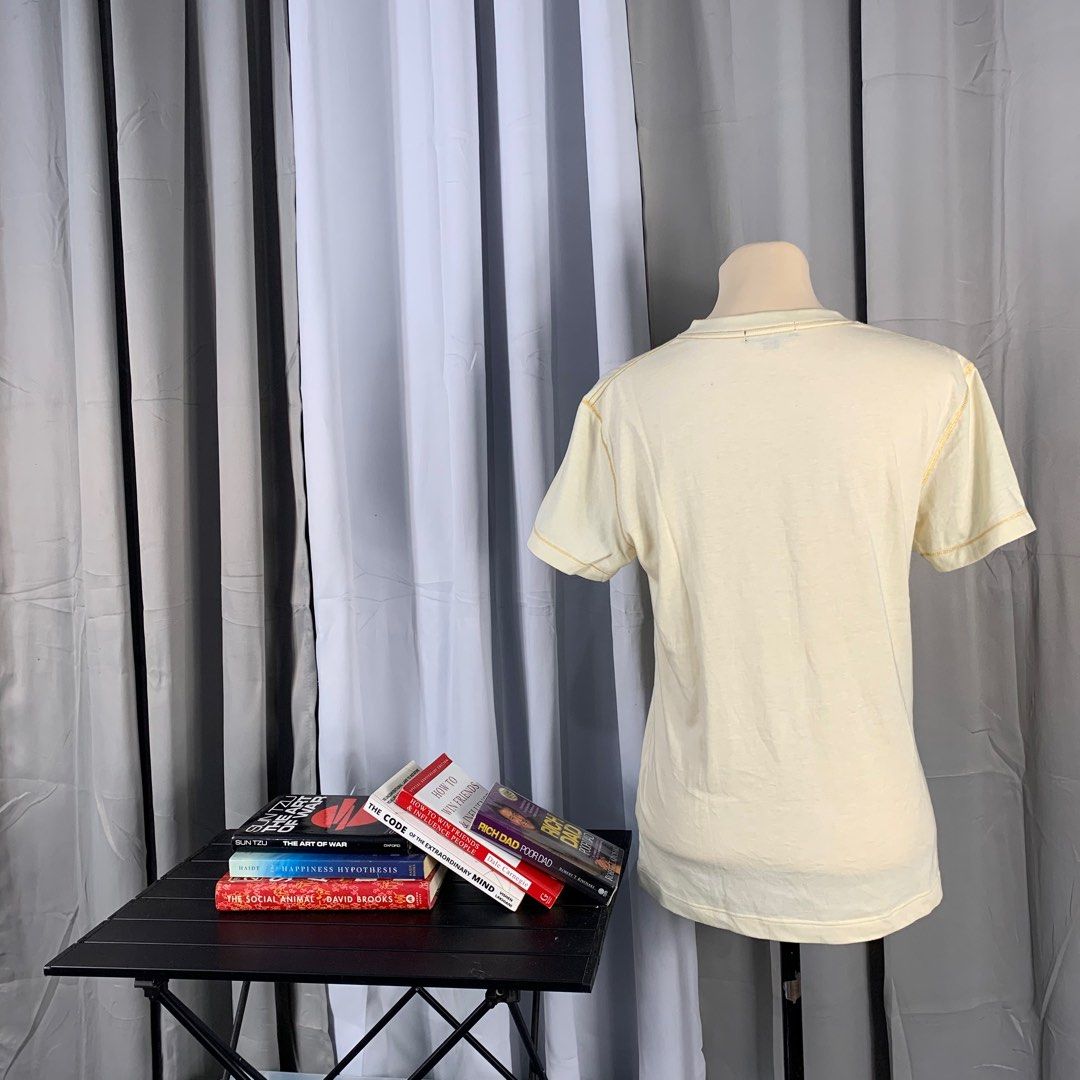 Burberry Blue Level V Neck T Shirt Women s Fashion Tops Shirts on Carousell