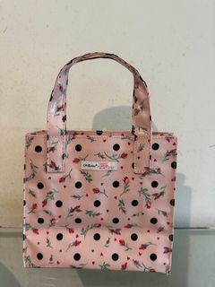 （分類：）位於 。 由 annshum81091174 提交（商品編號 1324636084，圖片 1）。簡介： 。