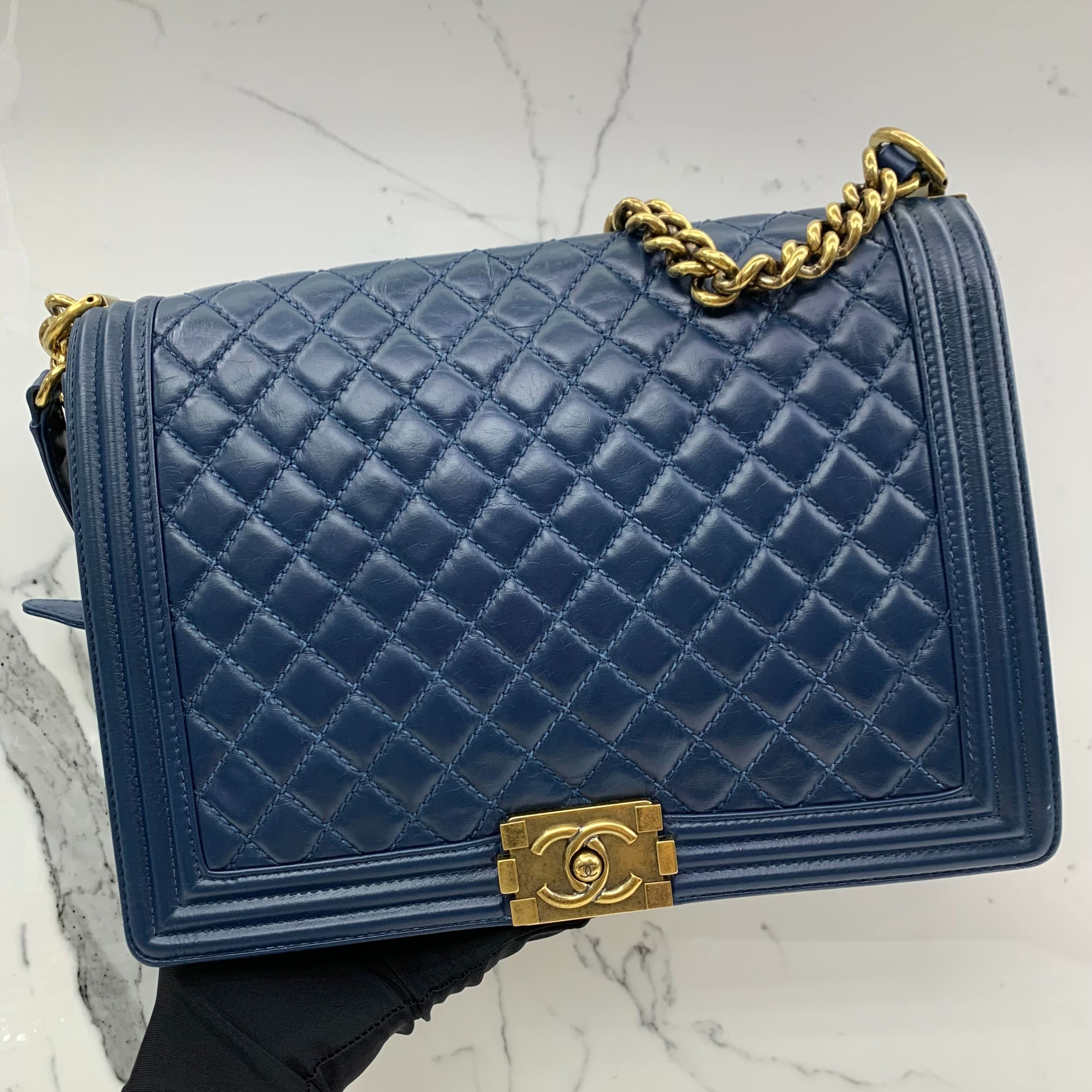Chanel boy 30cm store