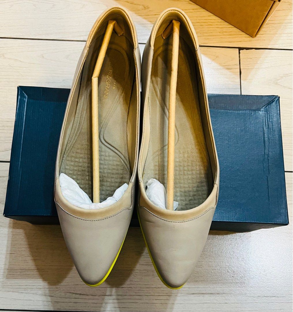 Cole Haan Shoes (Category: Flats & Sandals) located in Quezon City. Submitted by thegoodstuff_ph (Listing ID 1324705278, Image 1). Description: 💯 Original Size: 8.5B Very Comfortable Non-slip Rubber soles.