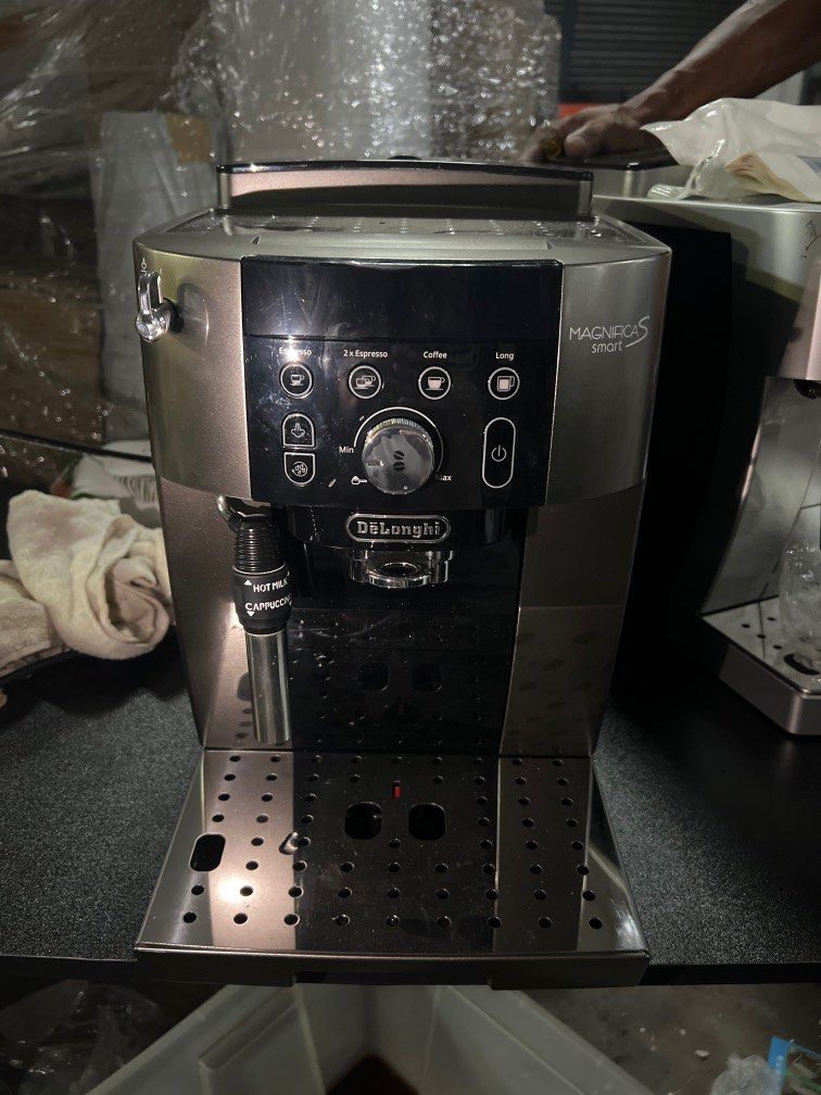 De'Longhi Magnifica S Smart Fully Automatic Coffee