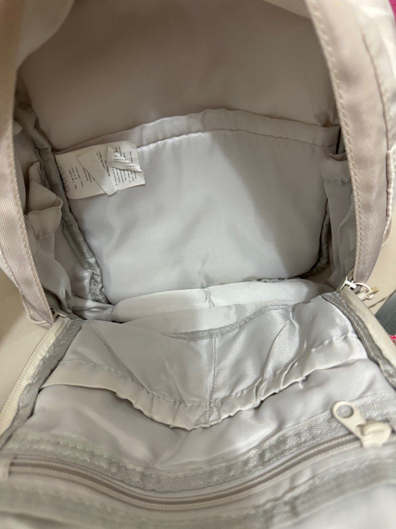 Authentic Doughnut Mini Backpack (Category: Backpacks) located in Valenzuela. Submitted by mnstr.boutique (Listing ID 1324717520, Image 3). Description: Doughnut Mini Backpack 💫Condition: Original/Preloved 💫Color: White 💫Backpack 💫MOP: Gcash / BDO 💫Onhand Tags: #onhand #onhandph #doughnutph #doughnut #backpackph #backpack #bpph #bp #whiteph #white #originalph #original #prelovedph #preloved #mnstrboutique.